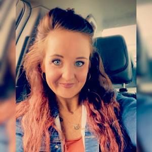 Meet your Posher, Leah